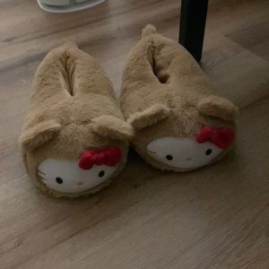 y2k discontinued hello kitty slippers